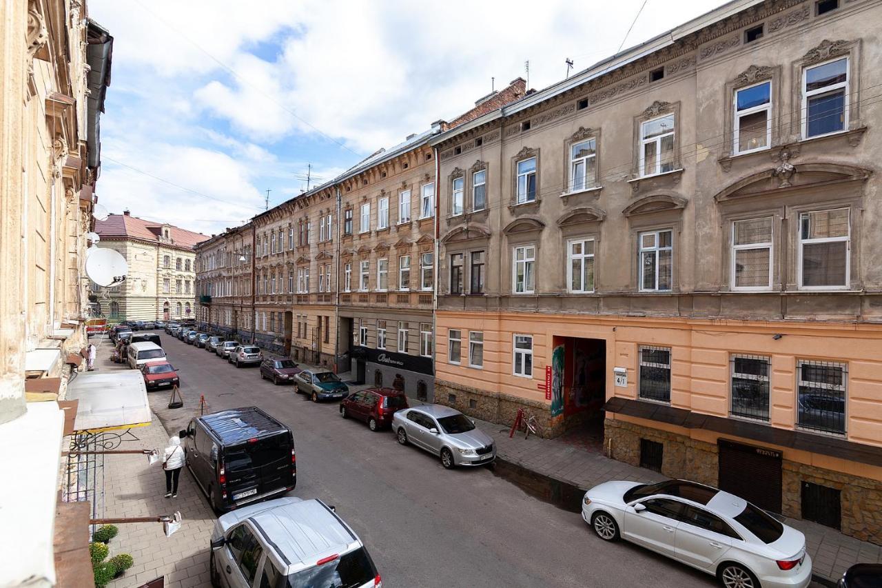 Apartment On Tamanska - вулиця дарії гусяк Lviv