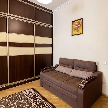 Apartment On Tamanska - Вулиця Дарії Гусяк Lviv Exterior photo
