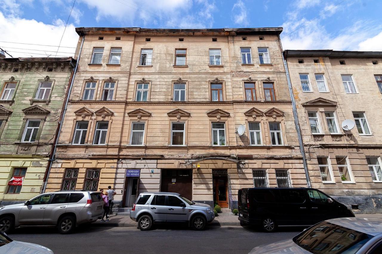 On Tamanska - вулиця дарії гусяк Apartment *